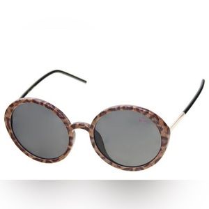 Betsy Johnson Sunglasses 
New
Leopard Print